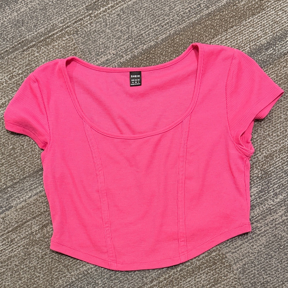 SHEIN Women's Bright Pink Crop Top